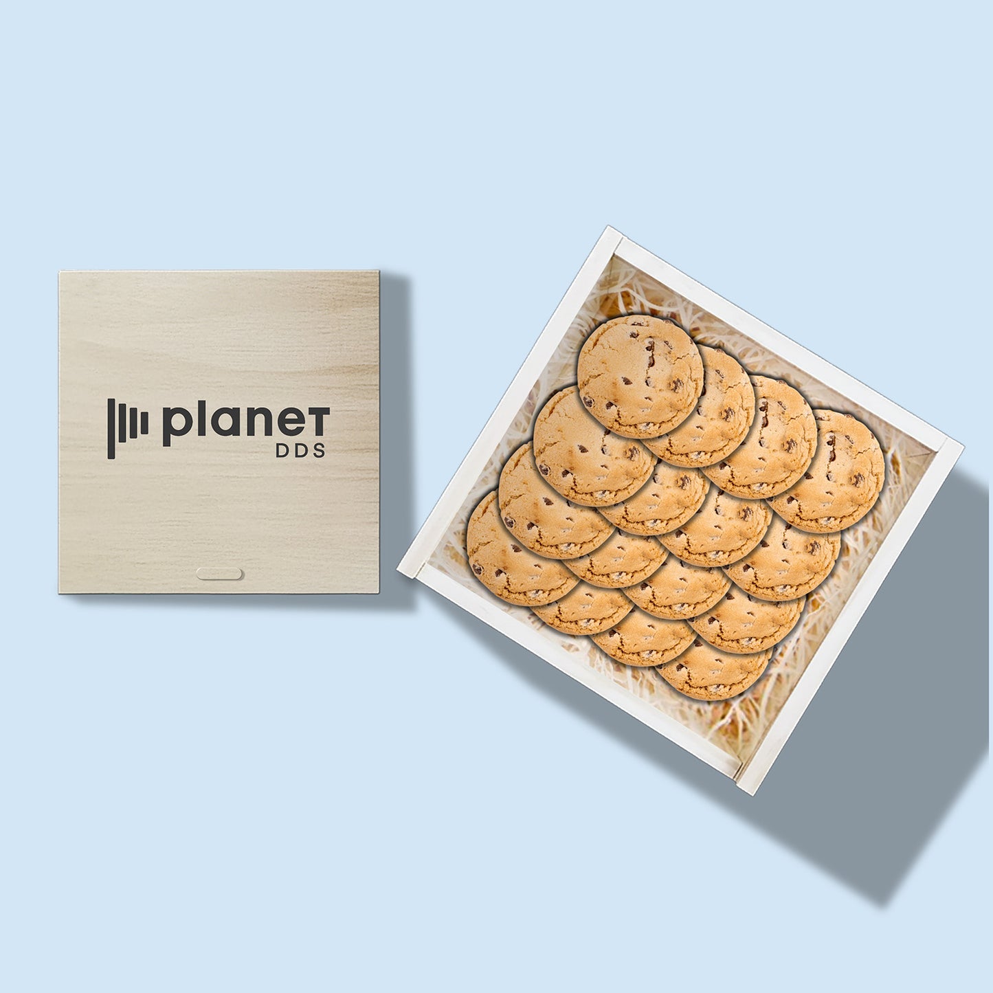 DAVID’S COOKIES® Signature Wood Box (16 Cookies)